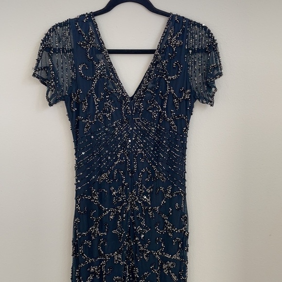Pisarro Nights Beaded Mesh Column Gown Dark Navy 6 NWOT - Picture 12 of 16